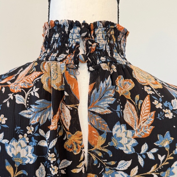 Express Long Sheer Sleeve Ruffled Floral Dress Size Medium - Picture 8 of 14